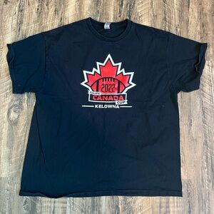 Canada cup football merch T-shirt size extra large